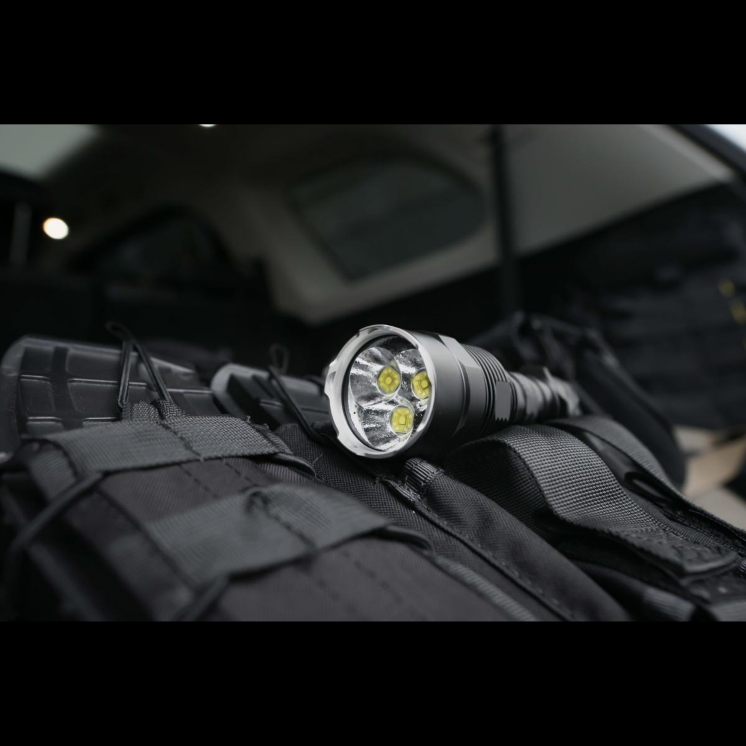 Lampe tactique NITECORE TM9K Pro – 9900 lumens NITECORE